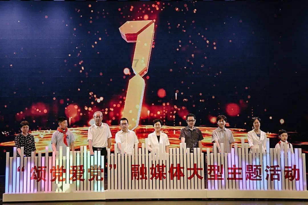 胡歌巧妙应对刘涛问话：《繁花》是否登上春晚？